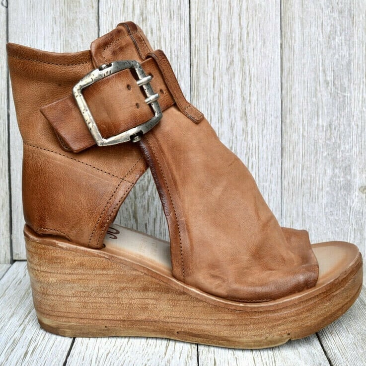 Cordova | Sandalias de Cuña con Plataforma de Ante y Hebilla