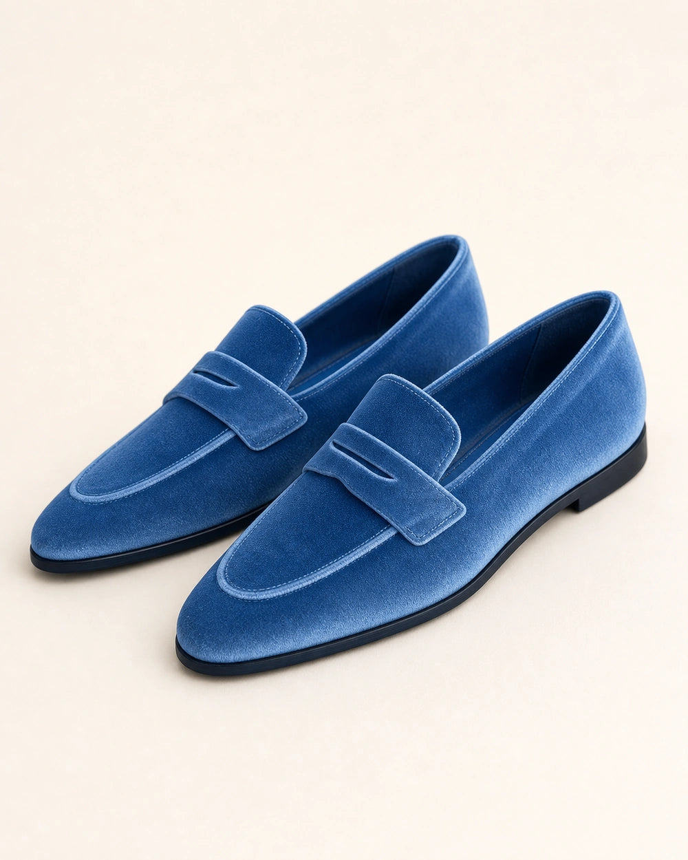 Mocasines azules con antifaz tono sobre tono — Imagen del producto 9
