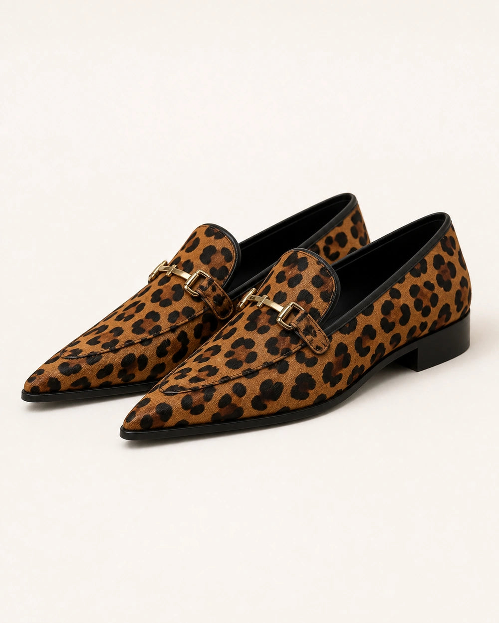 Mocasines leopardo de punta con hebilla metálica — Imagen del producto 9