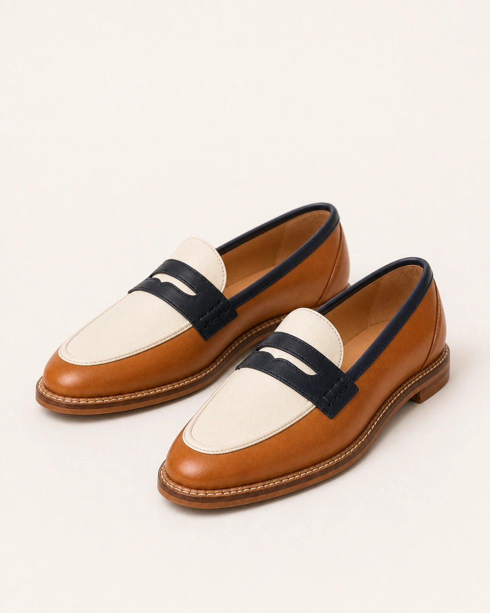 Mocasines marrón y crema de punta redonda — Imagen del producto 9