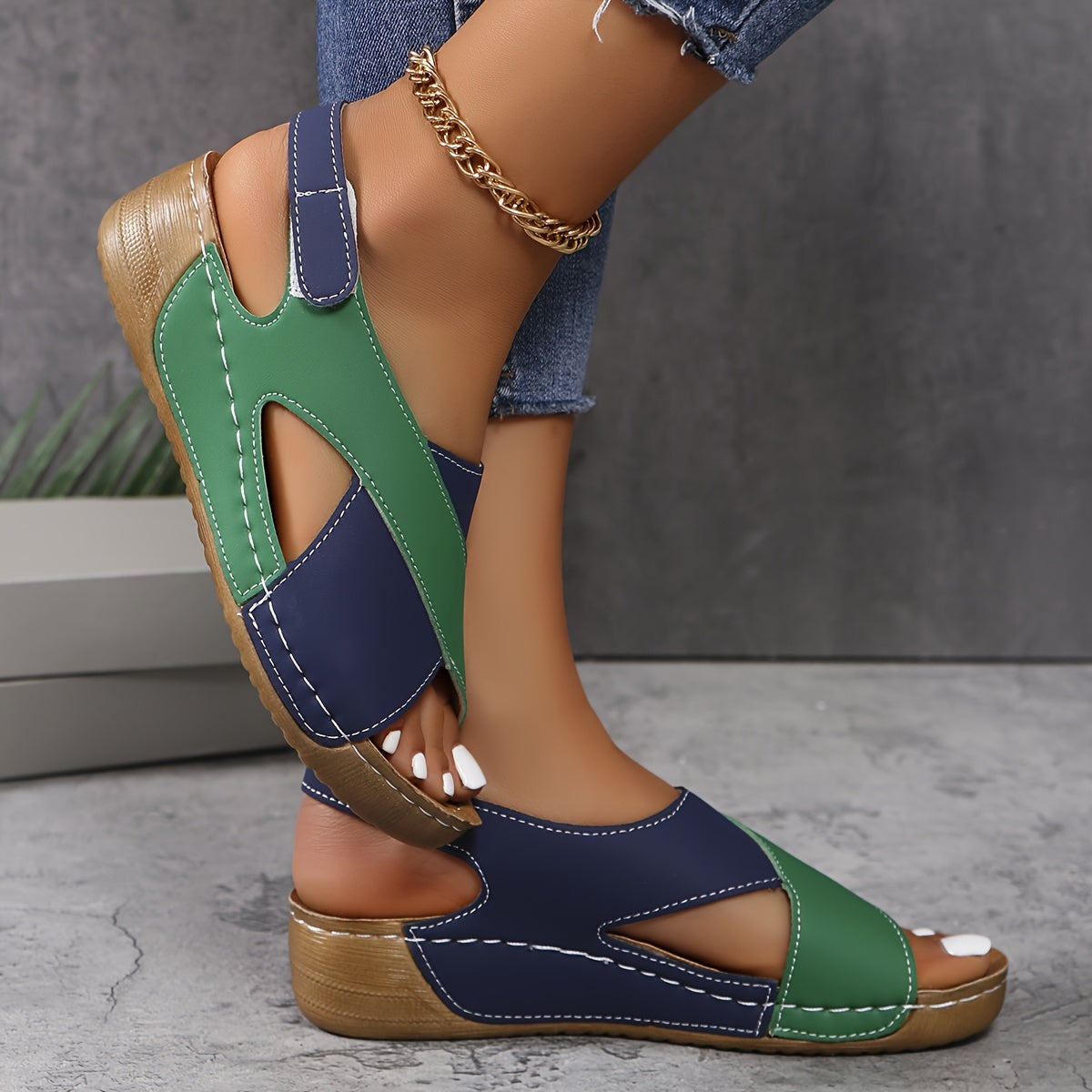 Belisario | Sandalias de Cuña con Plataforma y Tobillera