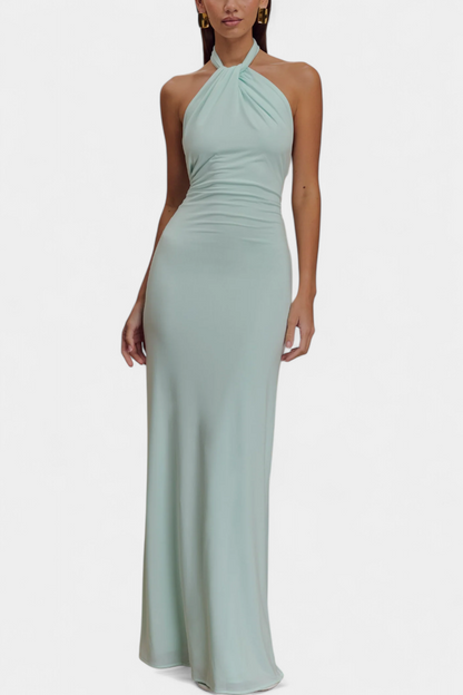 Trinity | Vestido Halter Ajustado con Detalle Fruncido y Espalda Baja