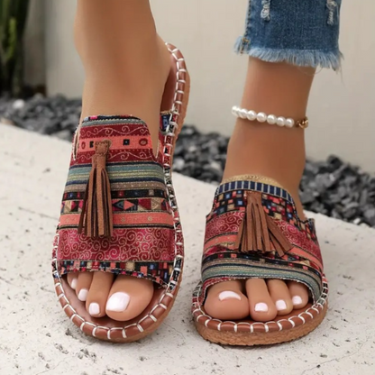 Serenella | Alpargatas Boho Tejidas con Borlas