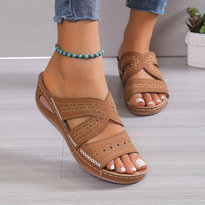 Seraphina | Sandalias Gladiadoras de Cuero Perforado con Plataforma