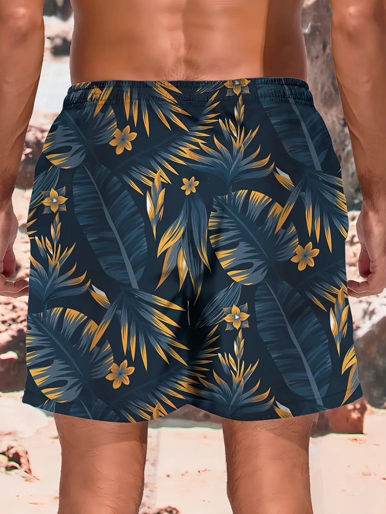 Bañadores de Hombre – Bañador Negro a la Rodilla con Estampado de Hojas Tropicales