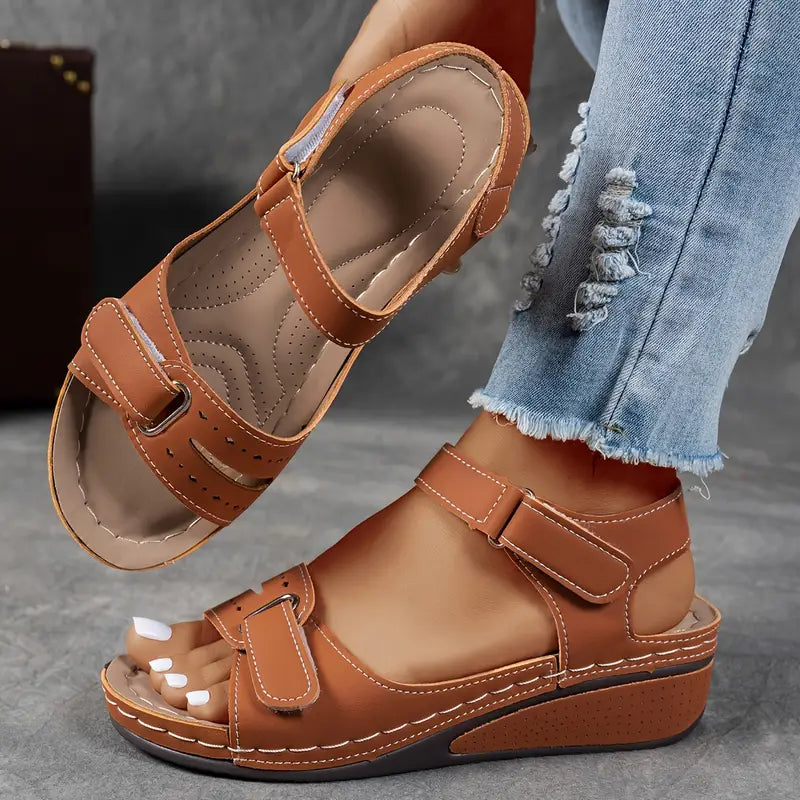 Belcanto | Sandalias de Cuña con Plataforma de Cuero y Velcro