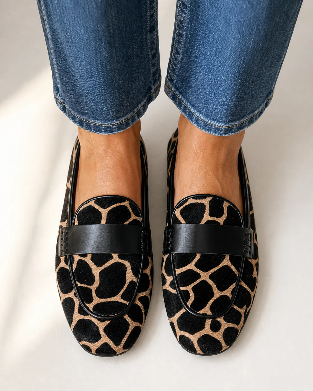 Mocasines animal print con ribete negro — Imagen del producto 5