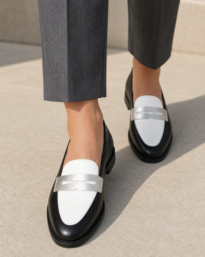 Mocasines blancos y negros con antifaz plateado — Imagen del producto 7