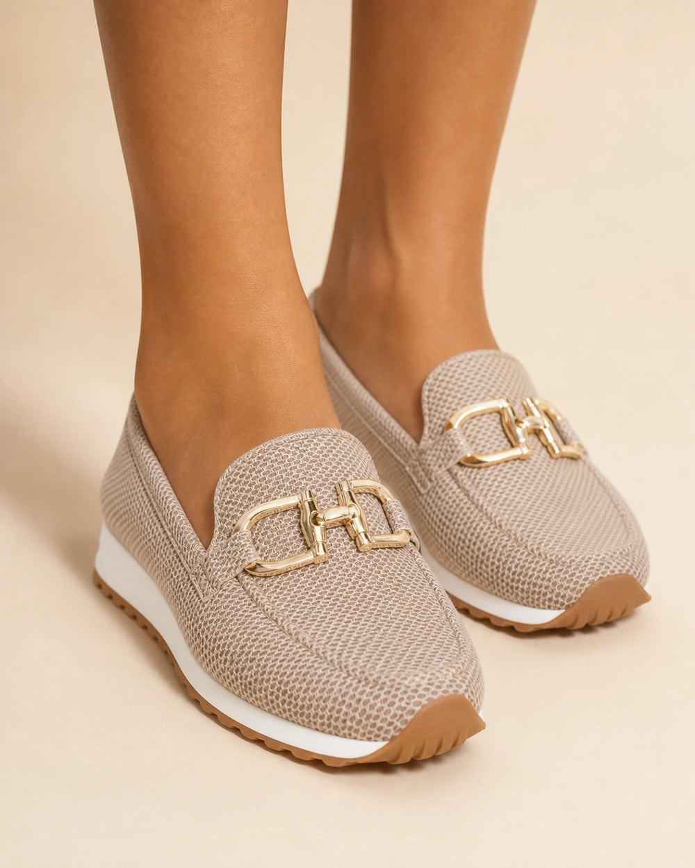 Mocasines de mujer con doble hebilla y suela deportiva — Imagen del producto 10