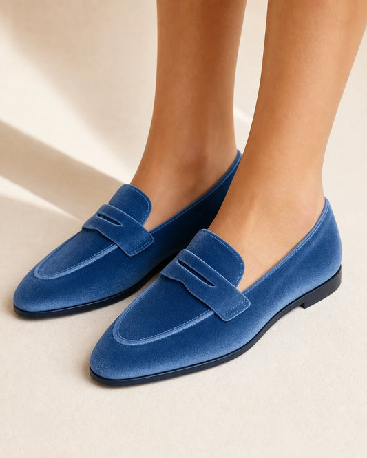 Mocasines azules con antifaz tono sobre tono — Imagen del producto 1