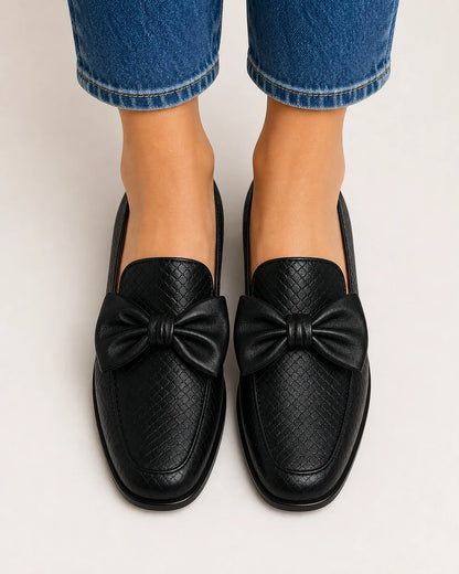 Mocasines negros con lazo y tacón bajo — Imagen del producto 5