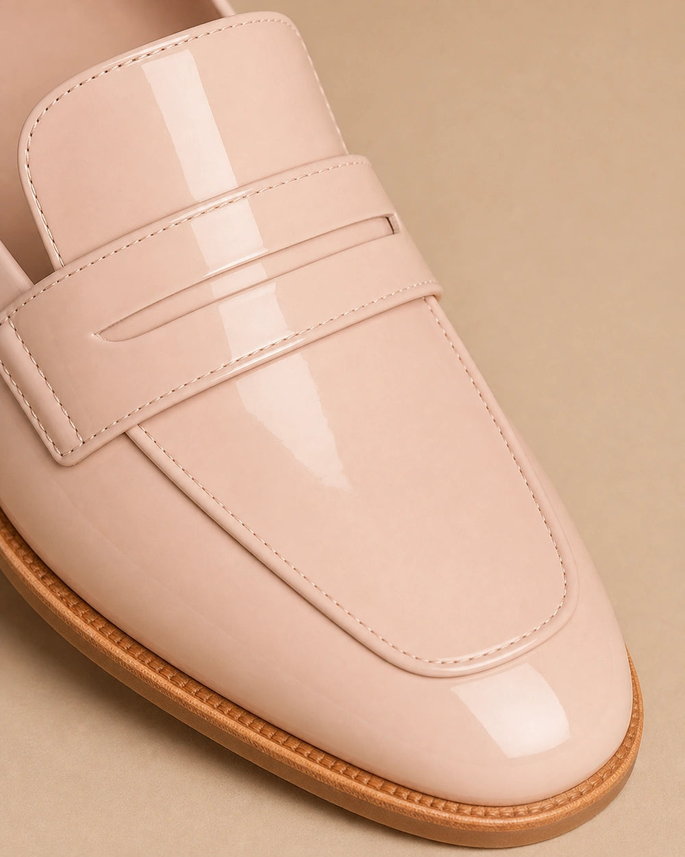Mocasines rosa empolvado brillantes con tacón bajo — Imagen del producto 6