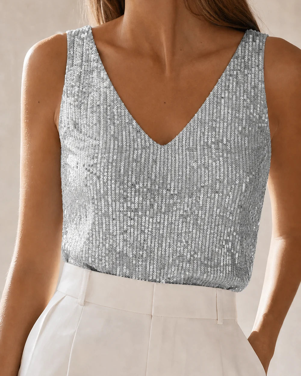 Martha | Top de mujer con lentejuelas y escote en V — image 10