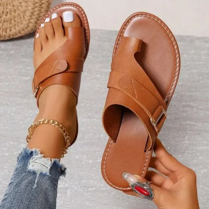 Sandalias Planas de Mujer – Cuero Negro Anillo en Dedo Hebilla Slide