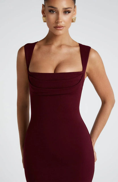 Allegra | Vestido Largo Elegante de Satén Escote Halter Espalda Descubierta Noche