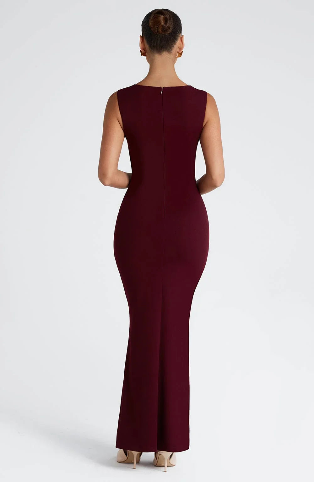 Allegra | Vestido Largo Elegante de Satén Escote Halter Espalda Descubierta Noche