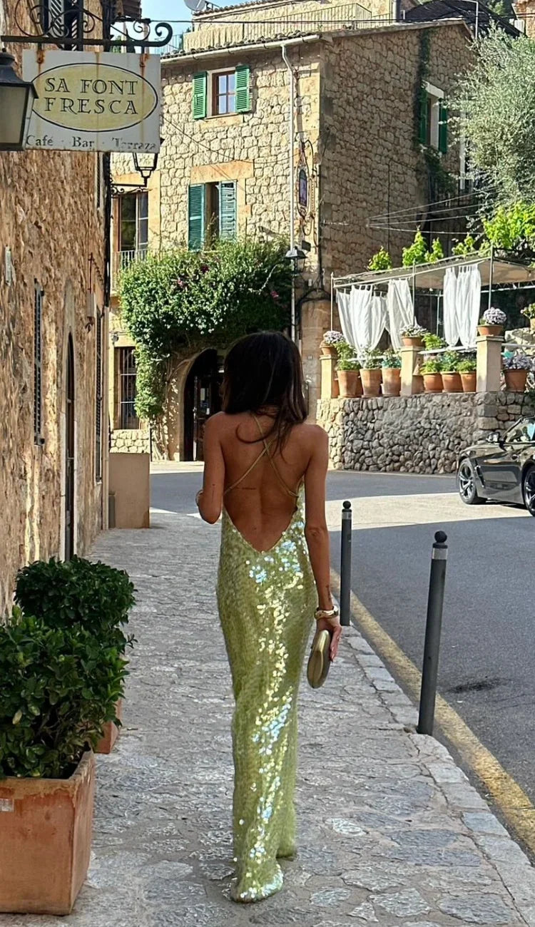 Iolana | Vestido Largo Glam con Lentejuelas Escote Redondo Tirantes Finos Espalda Descubierta Noche