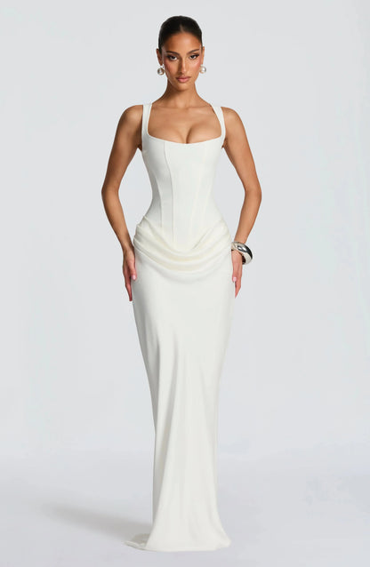 Galatea | Vestido Largo Elegante de Satén Escote Cuadrado Ajustado Espalda Descubierta
