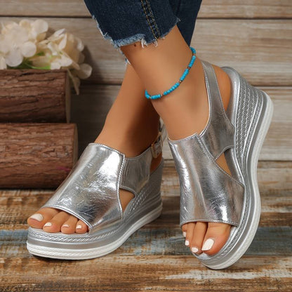 Belcantara | Sandalias Mule de Plataforma Metalizada Plateada