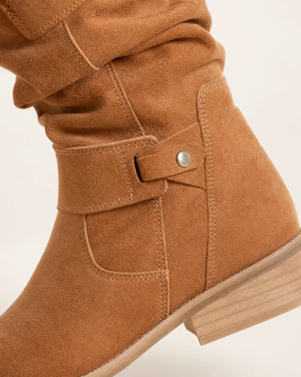 Botines de mujer Emilia de acabado ante y caña fruncida — image 5